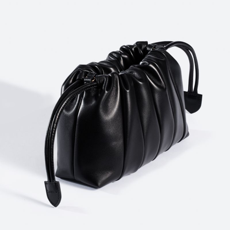 Monna Black